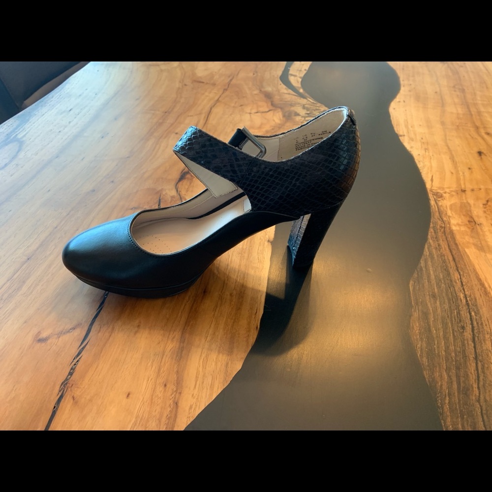 Clark’s Kendra Gaby Mary Jane Pumps Black, 6 1/2